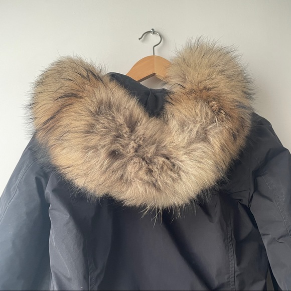 WOOLRICH Luxury Arctic Parka down coat in black with detachable raccoon fur - Picture 6 of 13